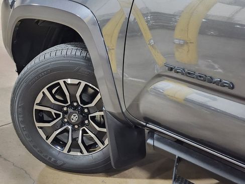 Used 2023 Toyota Tacoma TRD Sport image 23