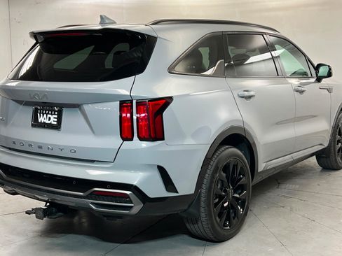 Used 2022 Kia Sorento SX AWD/4WD image 6