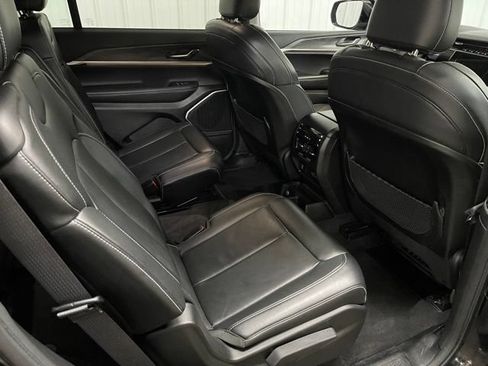 Used 2021 Jeep Grand Cherokee L Limited AWD/4WD image 22