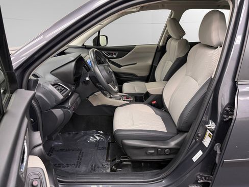 Certified 2023 Subaru Forester Premium AWD/4WD image 9