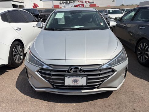 Used 2020 Hyundai Elantra SEL w/ Cargo Package (C1) FWD image 3