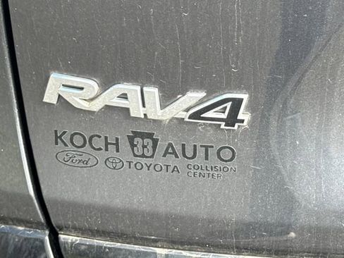 Used 2019 Toyota RAV4 XSE w/ Carpet Mat Package image 17