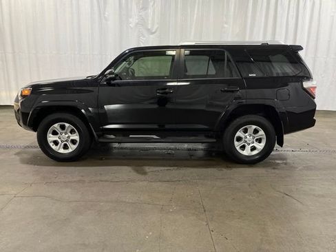 Used 2017 Toyota 4Runner SR5 Premium AWD/4WD image 7
