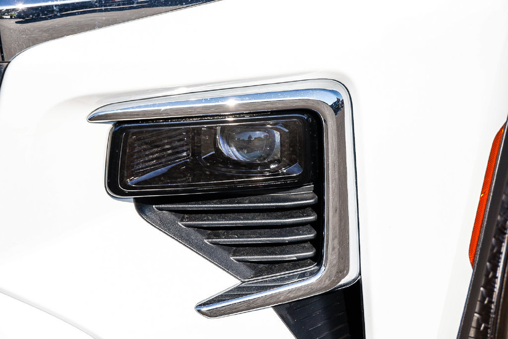 Used 2026 Chevrolet Traverse LT AWD/4WD image 9