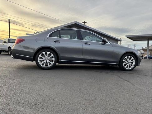 Used 2020 Mercedes-Benz E 450 E 450 4MATIC AWD 4dr Sedan image 6