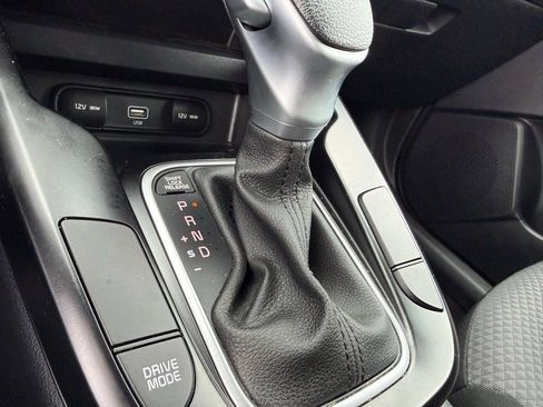 Used 2020 Kia Soul LX FWD image 23