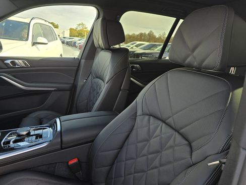 New 2026 BMW X5 xDrive40i w/ M Sport Package image 19