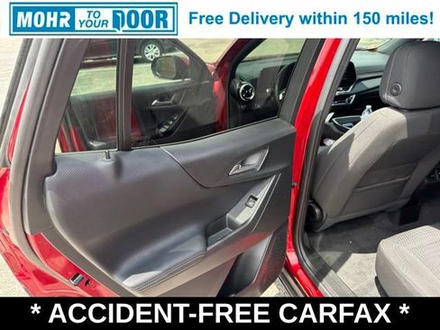 Used 2025 Chevrolet Equinox LT w/ Safety and Technology Package FWD image 33