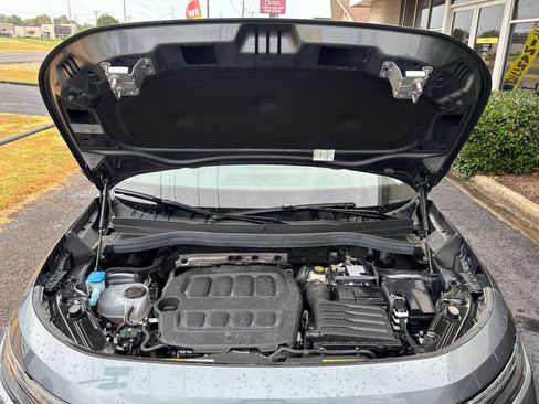Used 2026 Volkswagen Tiguan SE AWD/4WD image 33