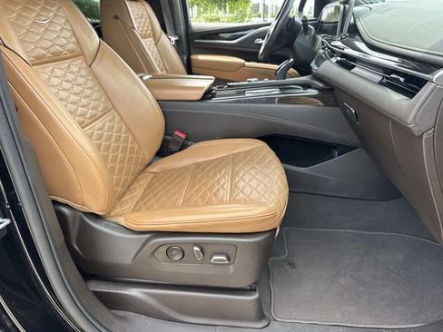 Used 2023 Cadillac Escalade Sport w/ Touring Package AWD/4WD image 8