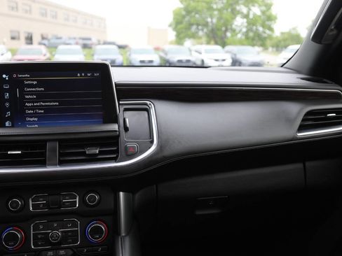 Used 2023 Chevrolet Tahoe Z71 w/ Luxury Package AWD/4WD image 26
