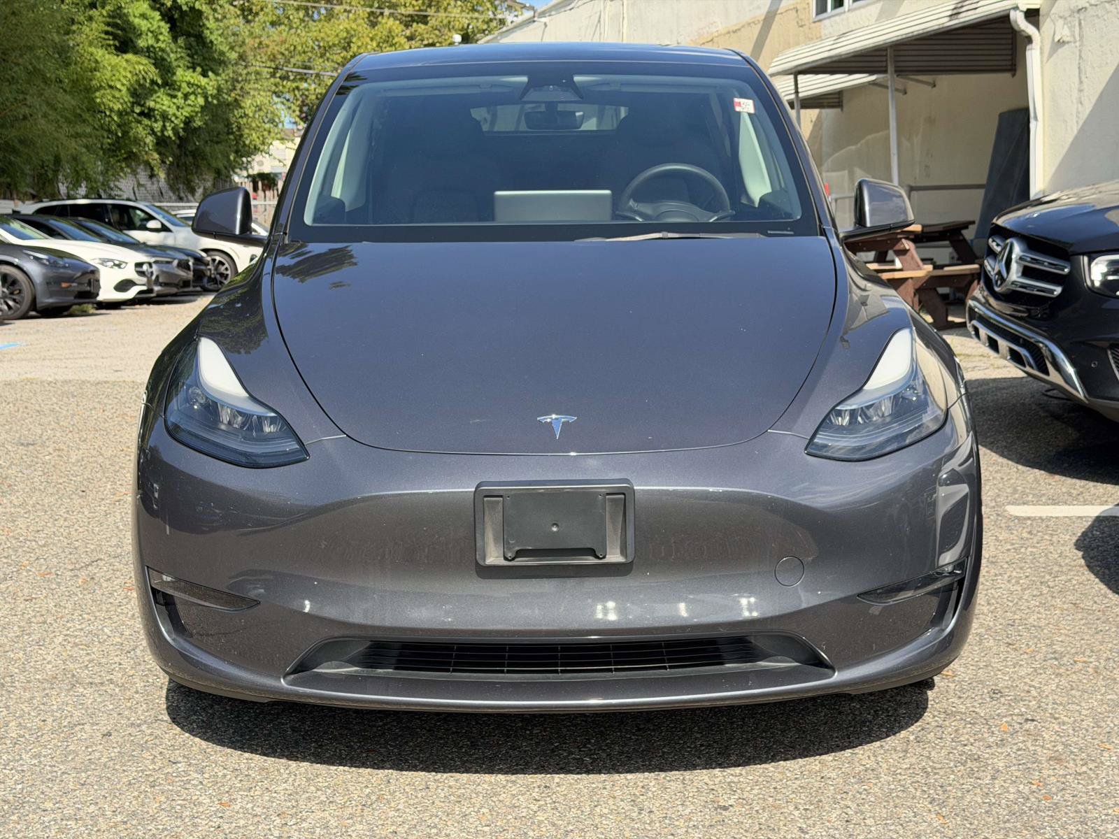 Used 2023 Tesla Model Y Long Range AWD/4WD image 2