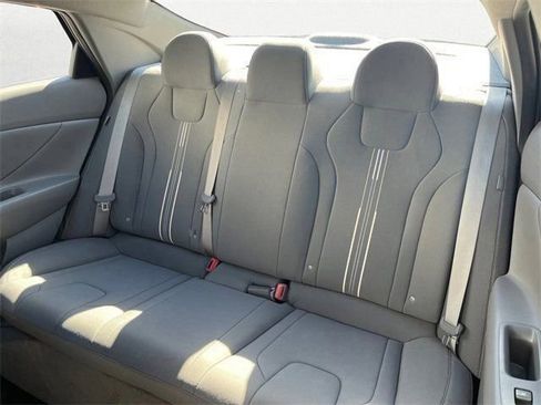 Used 2024 Hyundai Elantra SEL image 23