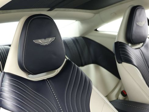 Used 2019 Aston Martin DB11 Coupe RWD image 79