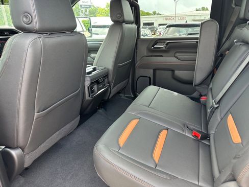 New 2025 GMC Sierra 2500 AT4 w/ AT4 Premium Plus Package image 10