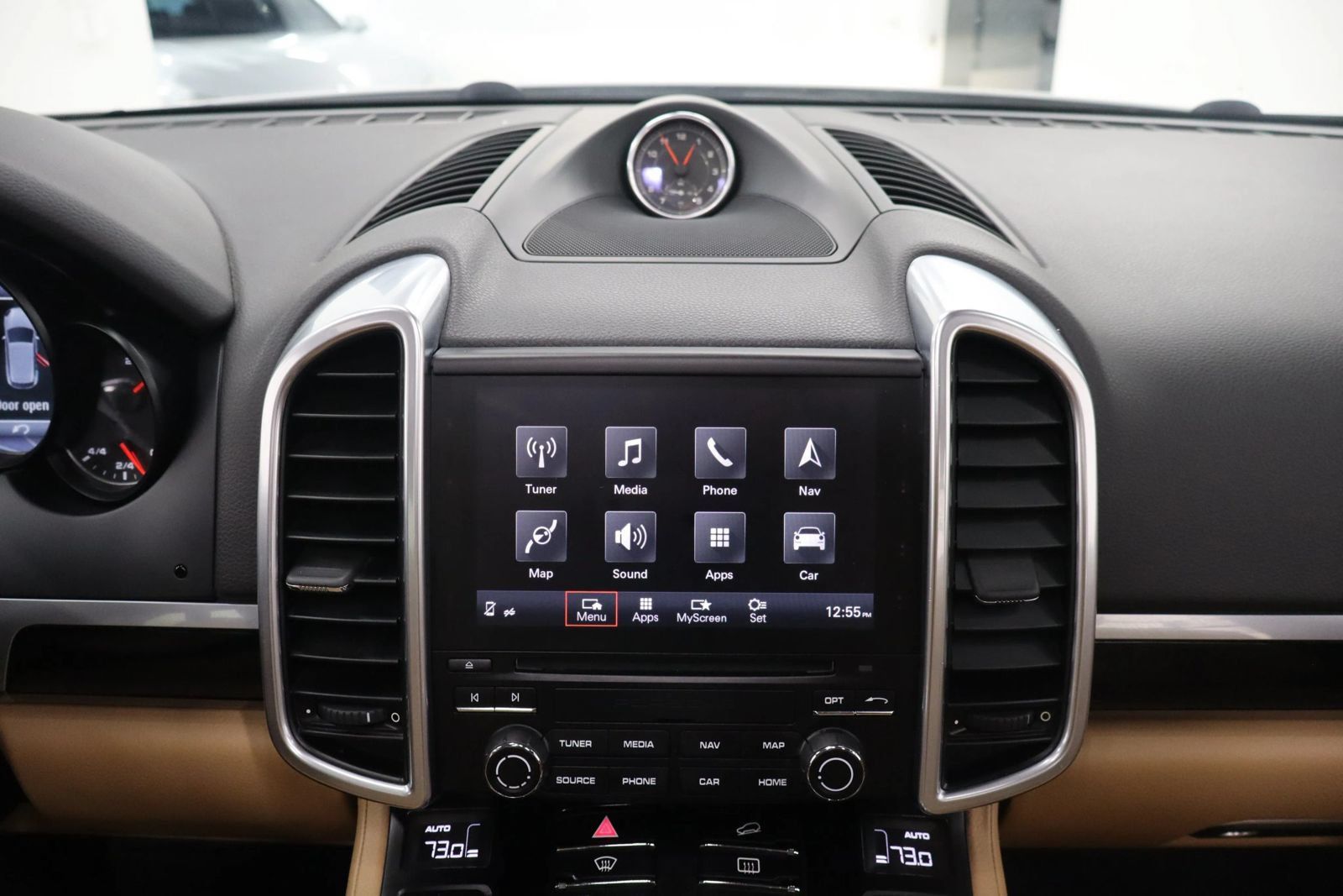 Used 2018 Porsche Cayenne AWD/4WD image 33