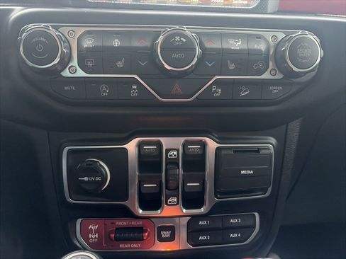 Used 2019 Jeep Wrangler Unlimited Rubicon image 20