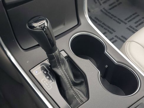 Used 2015 Toyota Camry XLE image 31