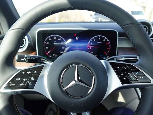 Used 2026 Mercedes-Benz GLC 300 4MATIC image 42