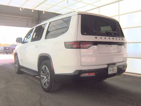 Used 2024 Jeep Wagoneer Series II image 4
