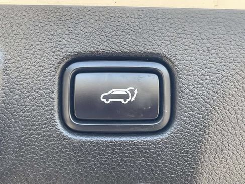 Used 2024 Kia Seltos SX w/ SX Sunroof Package AWD/4WD image 10