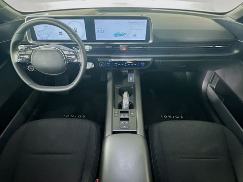 Used 2024 Hyundai Ioniq 6 SE RWD image 27
