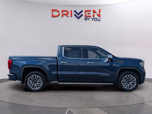 Used 2023 GMC Sierra 1500 Denali Ultimate image 7