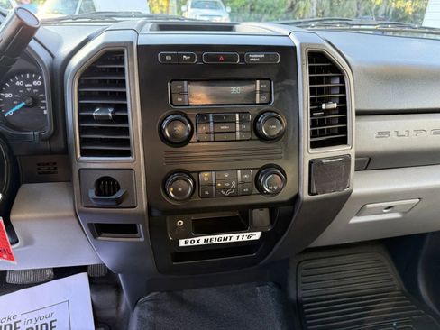 Used 2019 Ford F550 2WD Regular Cab Super Duty image 27