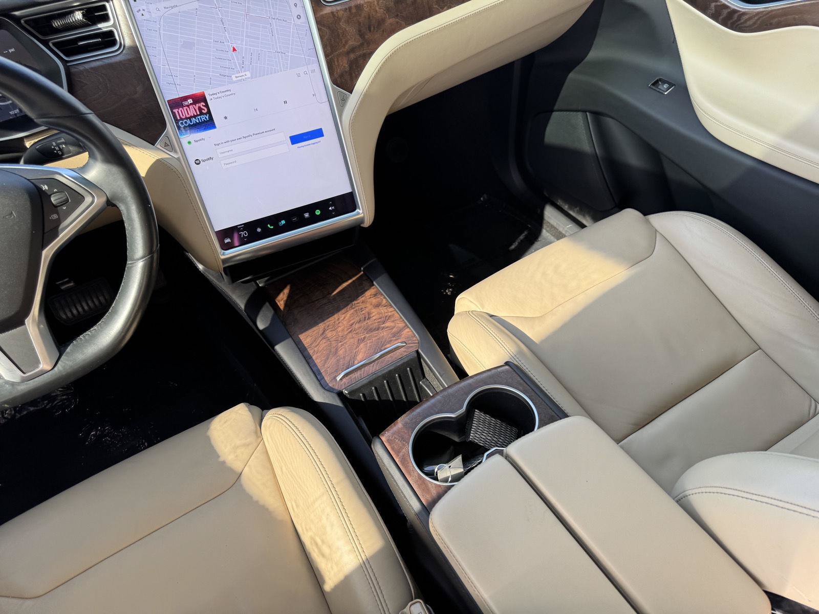 Used 2016 Tesla Model X 90D AWD/4WD image 39