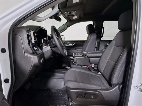 Certified 2026 Chevrolet Silverado 1500 LT image 19