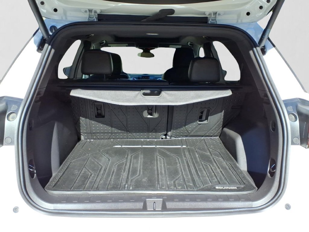 Used 2024 Chevrolet Equinox Premier AWD/4WD image 32