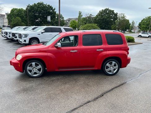 Used 2011 Chevrolet HHR LT w/ LT Preferred Equipment Group FWD image 2