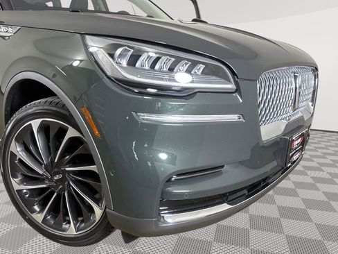 Used 2023 Lincoln Aviator Reserve w/ Equipment Group 201A AWD/4WD image 8
