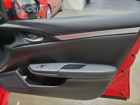 Used 2019 Honda Civic Sport image 16