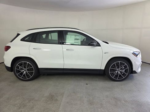 New 2026 Mercedes-Benz GLA 35 AMG 4MATIC image 3