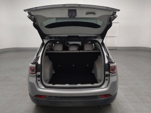 Used 2020 Jeep Compass Limited FWD image 29
