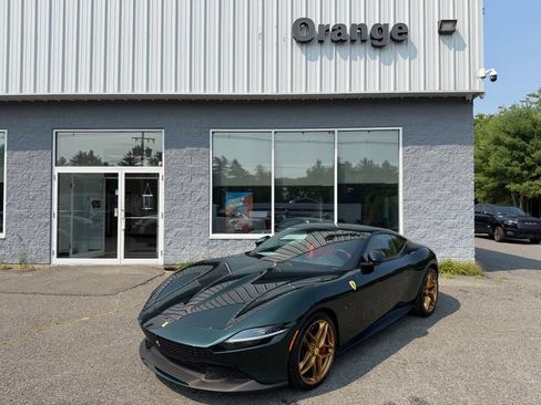Used 2024 Ferrari Roma RWD image 4