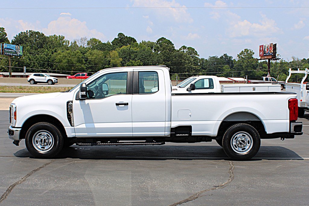 Used 2024 Ford F250 XL w/ XL Chrome Package RWD image 6