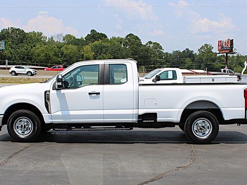 Used 2024 Ford F250 XL w/ XL Chrome Package RWD image 6