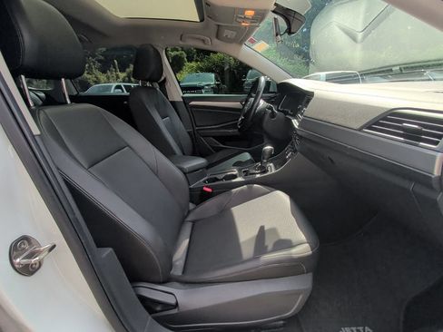 Used 2019 Volkswagen Jetta R-Line FWD image 16