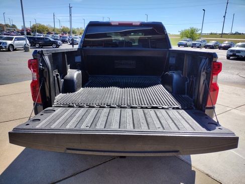 Used 2022 Chevrolet Silverado 1500 LT image 10