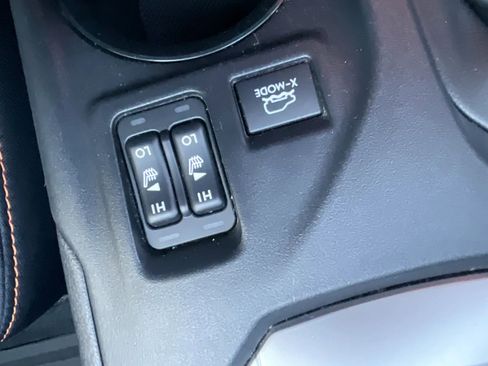 Used 2020 Subaru Crosstrek 2.0i Premium w/ Moonroof Package 2 image 25