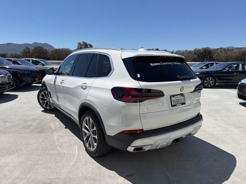 Used 2026 BMW X5 xDrive40i w/ Parking Assistance Package image 2