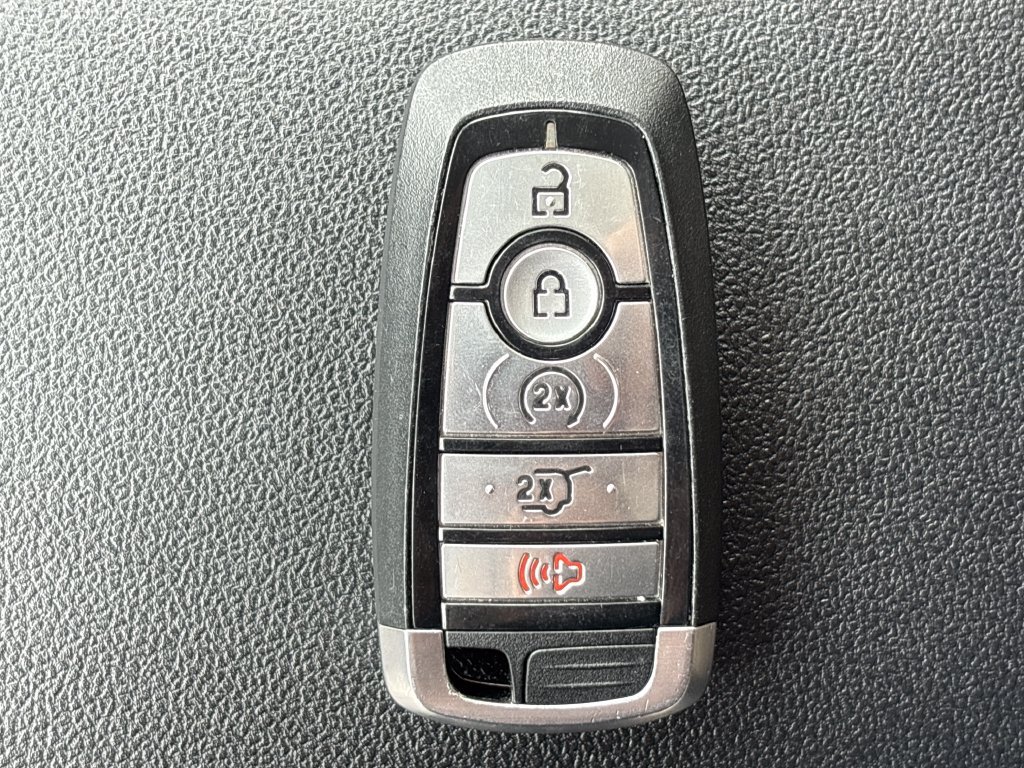 Certified 2022 Ford Escape SEL FWD image 22