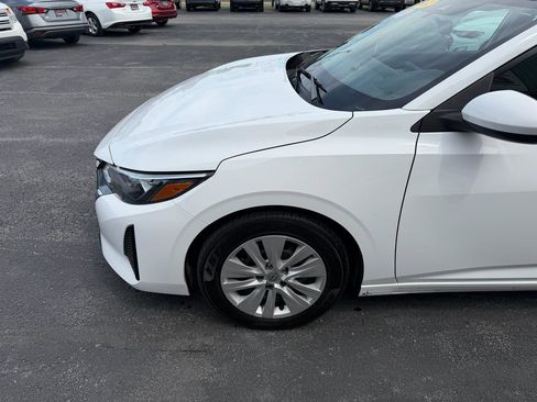 Used 2024 Nissan Sentra S FWD image 10