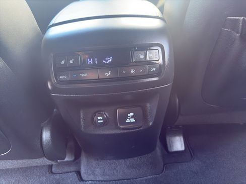 Used 2023 Hyundai Palisade Calligraphy w/ Cargo Package image 17