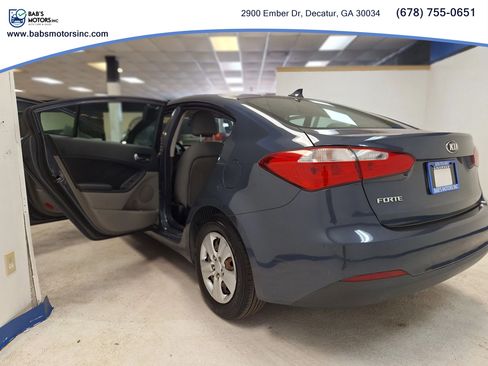 Used 2015 Kia Forte LX w/ Popular Package FWD image 10