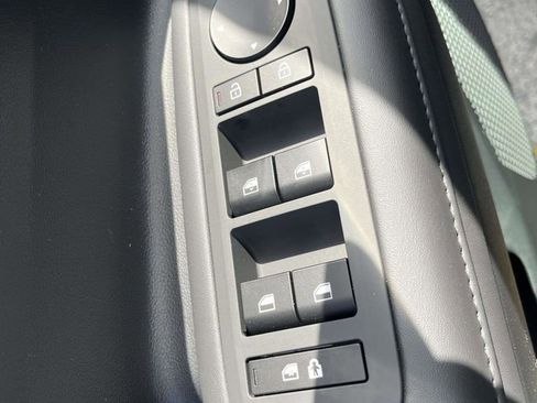 New 2026 Hyundai Santa Fe SEL FWD image 10