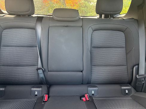 Used 2025 Chevrolet Equinox LT image 36