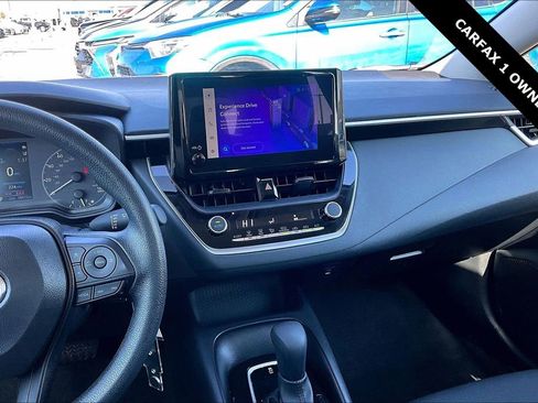 Used 2025 Toyota Corolla LE FWD image 9